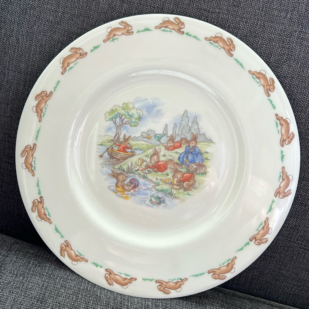 1984 Royal Doulton BUNNYKINS 8" Salad Plate SEE SAW / Golden Jubilee Celebration